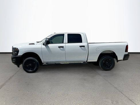New 2026 RAM 2500 Tradesman AWD/4WD image 4