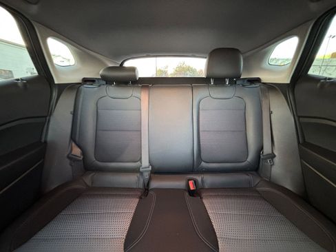 Used 2025 Chevrolet Trax LT image 36