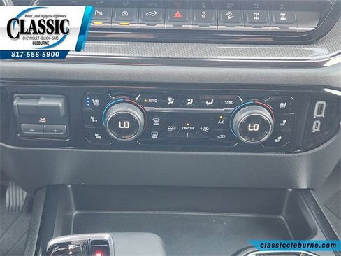 Used 2024 Chevrolet Silverado 1500 ZR2 w/ Technology Package image 19