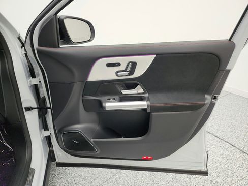 Used 2023 Mercedes-Benz GLA 45 AMG 4MATIC image 19
