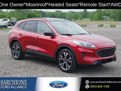 Used 2022 Ford Escape SE w/ SE Sport Appearance Package