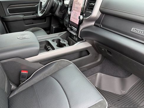 New 2026 RAM 2500 Laramie w/ Night Edition AWD/4WD image 13
