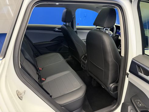 Certified 2024 Volkswagen Taos SE AWD/4WD image 26