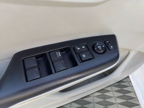 Used 2012 Honda Civic LX image 44