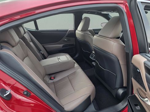 New 2025 Lexus ES 350 Ultra Luxury image 21