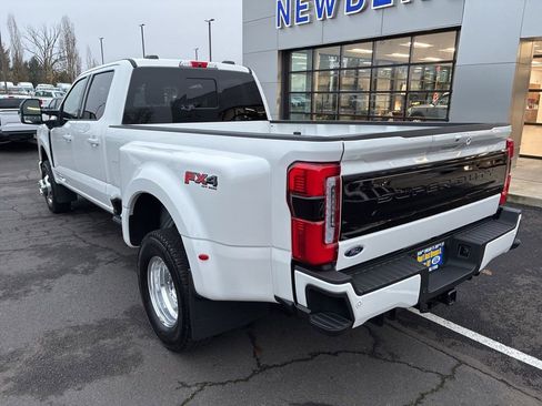 Used 2025 Ford F350 Platinum image 5