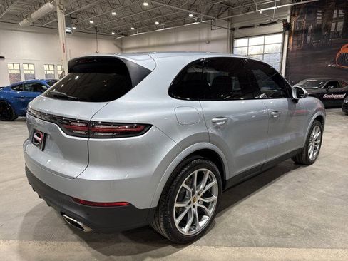 Used 2020 Porsche Cayenne image 37