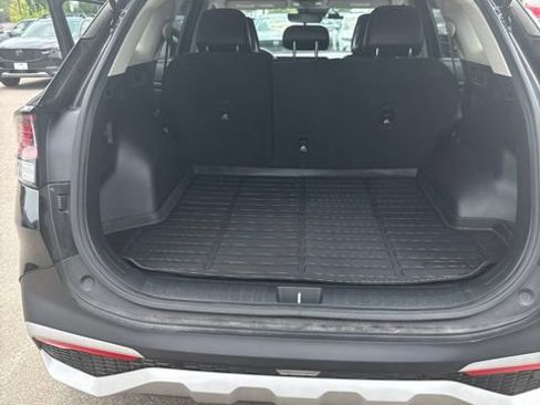 Used 2024 Kia Sportage EX AWD/4WD image 6