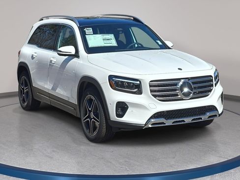 New 2026 Mercedes-Benz GLB 250 image 3