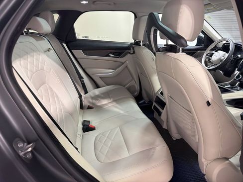 Used 2023 Jaguar F-PACE S AWD/4WD image 28
