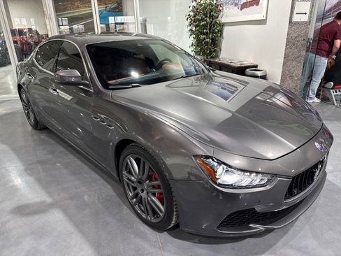 Used 2017 Maserati Ghibli S image 3