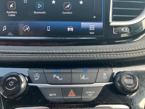 Used 2021 Chrysler Pacifica Touring w/ S Appearance Package FWD image 22