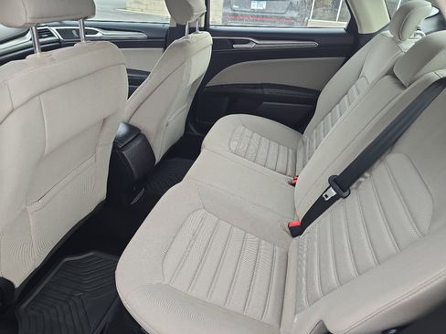 Used 2017 Ford Fusion S image 12