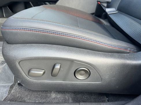 New 2025 Chevrolet Equinox EV RS image 11