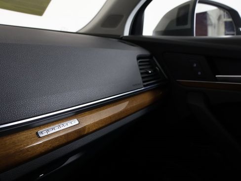 Used 2023 Audi Q5 2.0T Premium Plus w/ Premium Plus Package image 7