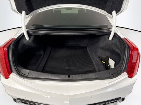 Used 2018 Cadillac CTS V w/ Luxury Package RWD image 28