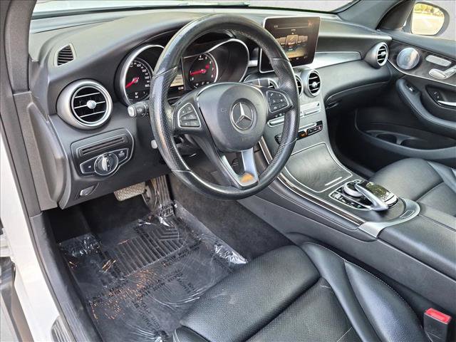 Used 2017 Mercedes-Benz GLC 300 4MATIC image 10