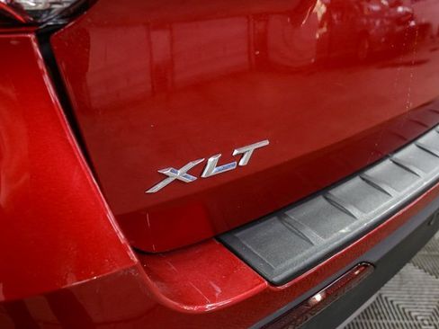 Used 2023 Ford Explorer XLT w/ Equipment Group 202A image 9