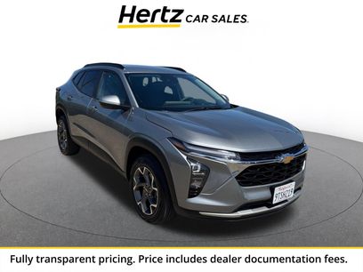 Used 2025 Chevrolet Trax LT