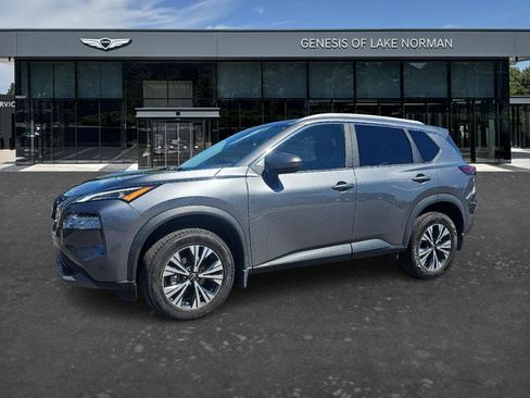 Used 2023 Nissan Rogue SV w/ SV Premium B Package image 1