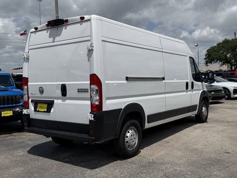 Used 2023 RAM ProMaster 2500 FWD image 7