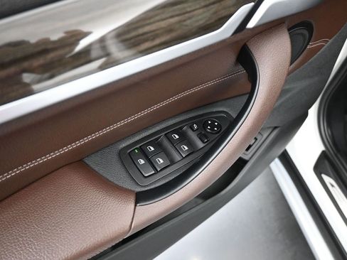 Used 2017 BMW X1 xDrive28i image 15