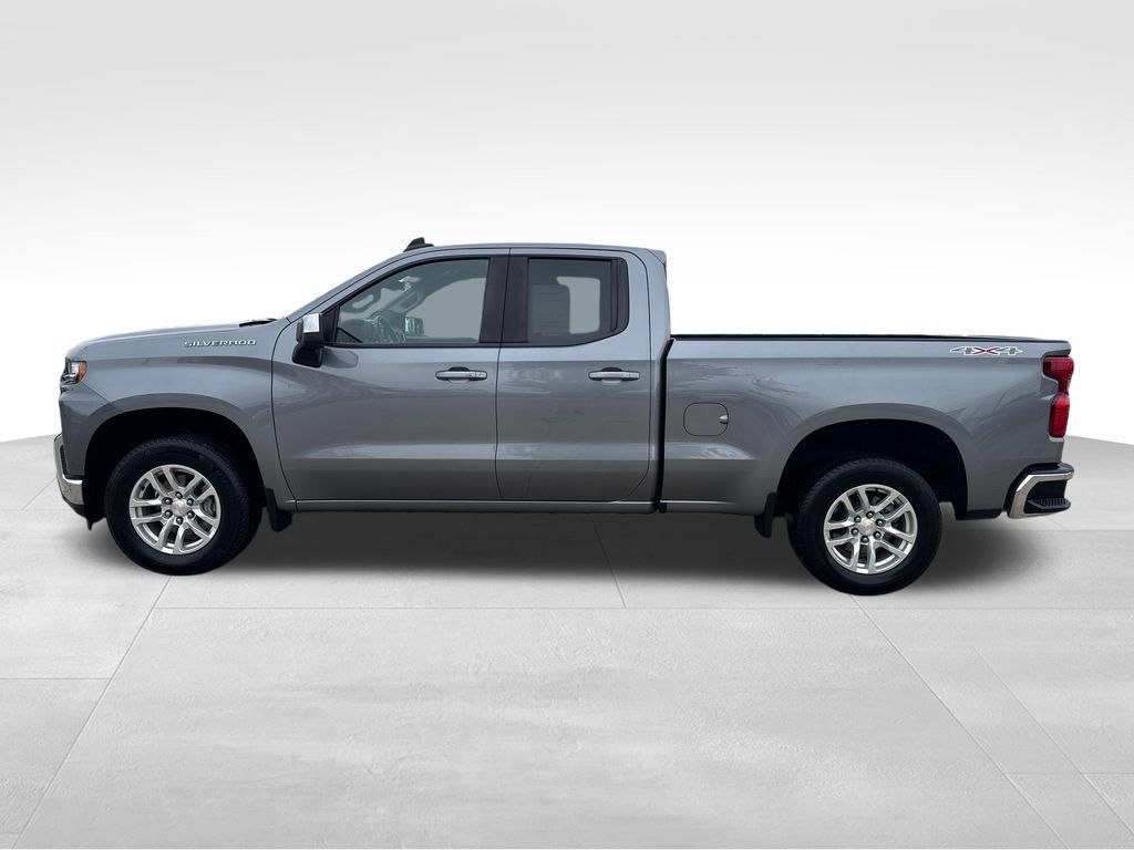 Certified 2020 Chevrolet Silverado 1500 LT w/ All-Star Edition AWD/4WD image 3