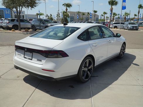 Used 2026 Honda Accord SE image 5