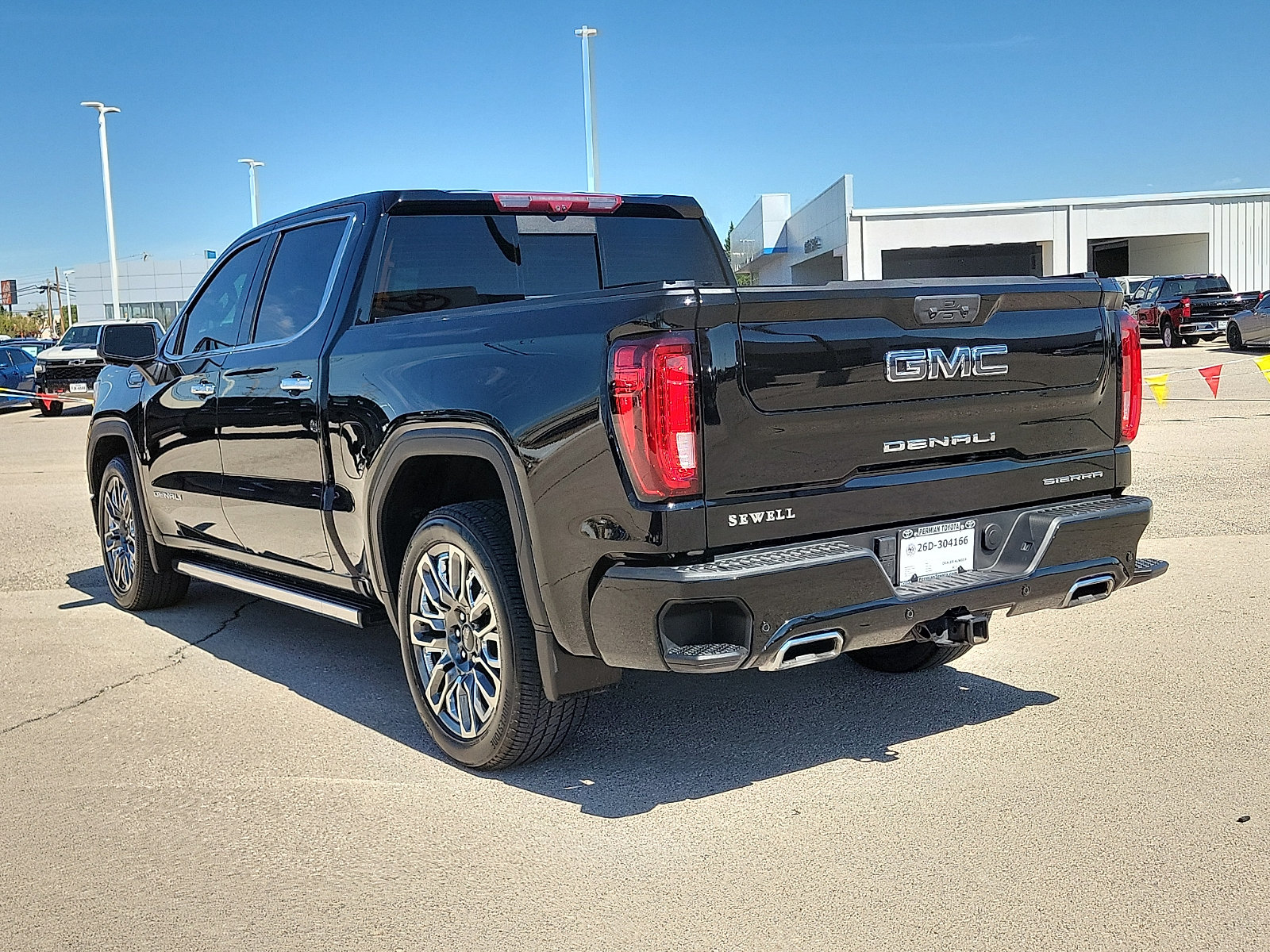 Used 2024 GMC Sierra 1500 Denali Ultimate AWD/4WD image 3