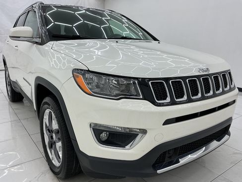 Used 2021 Jeep Compass Limited AWD/4WD image 3