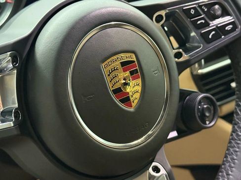 Used 2020 Porsche Cayenne Turbo image 25