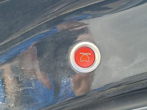 Used 2016 Tesla Model X P90D image 14