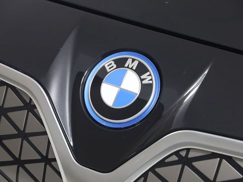 Used 2025 BMW i4 xDrive40i w/ Parking Assistance Package AWD/4WD image 17