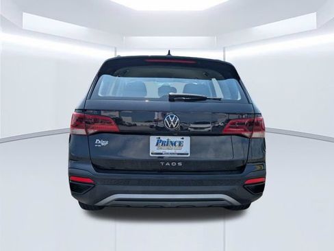 Used 2022 Volkswagen Taos S FWD image 8
