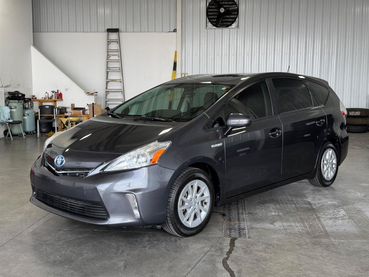 Used 2012 Toyota Prius V Three FWD image 28