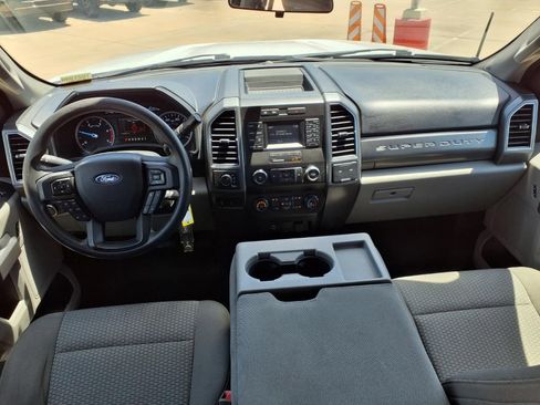 Used 2019 Ford F250 XLT AWD/4WD image 10