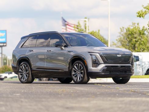 Used 2026 Cadillac Vistiq Sport AWD/4WD image 48