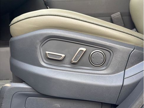 Used 2022 Rivian R1T Adventure image 20