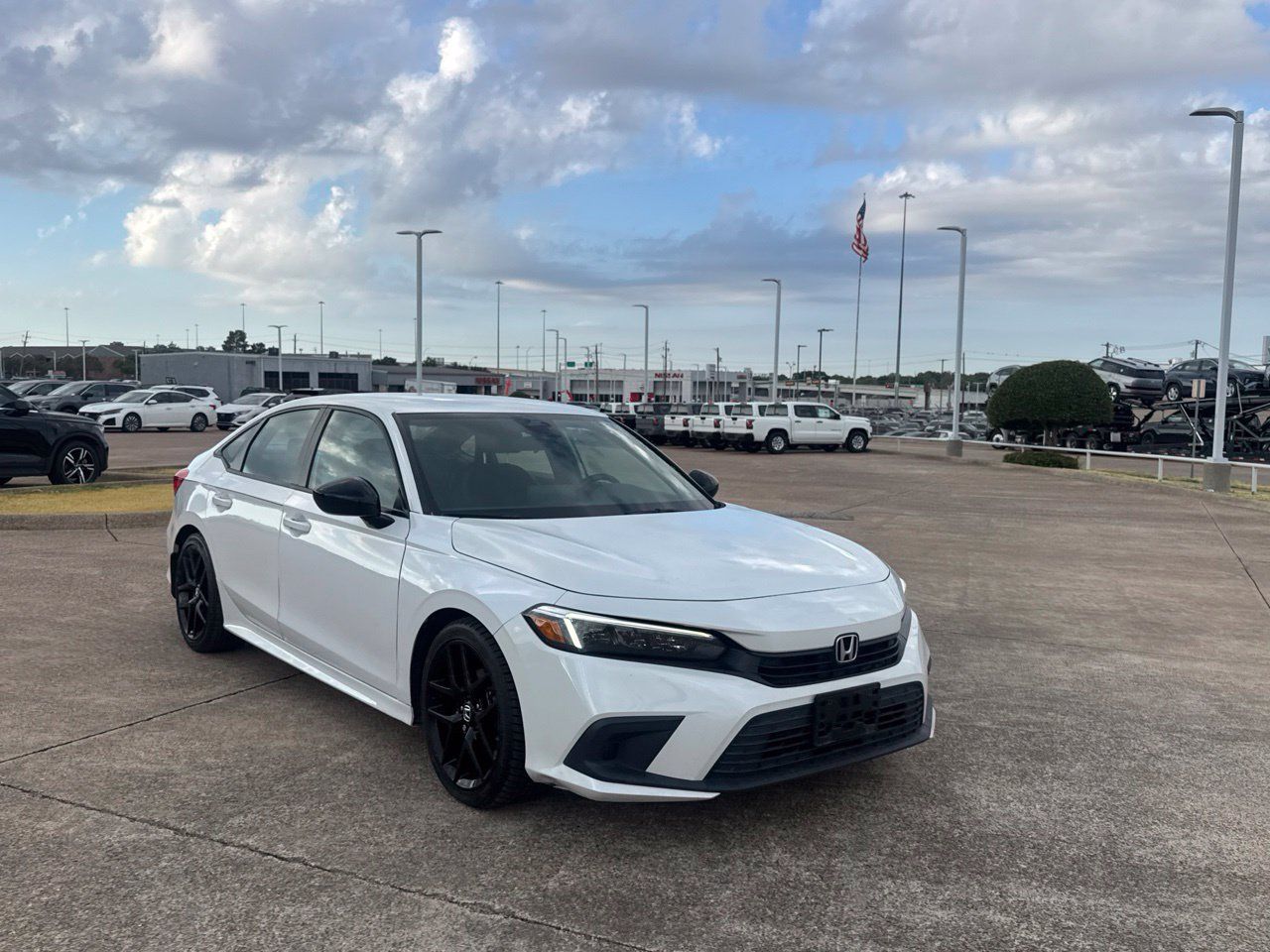 Used 2024 Honda Civic Sport image 2