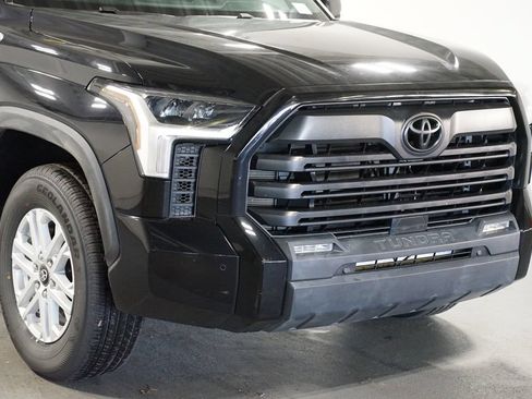 Used 2024 Toyota Tundra SR5 w/ SR5 Convenience Package RWD image 4