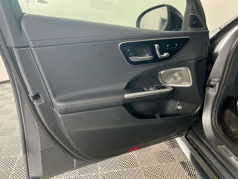 Certified 2025 Mercedes-Benz C 300 4MATIC Sedan image 18