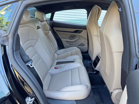 Used 2022 Porsche Taycan RWD image 41