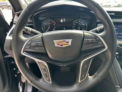 Used 2024 Cadillac XT5 Premium Luxury w/ LPO, Floor Liner Package AWD/4WD image 28