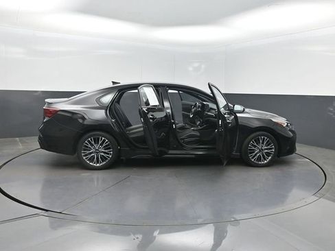 Used 2023 Kia Forte GT-Line FWD image 36