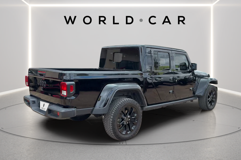 Used 2025 Jeep Gladiator Sport AWD/4WD image 5