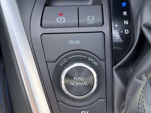 Used 2023 Toyota RAV4 SE w/ SE Grade Weather Package image 66