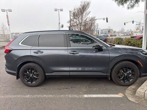 Used 2025 Honda CR-V Sport image 4