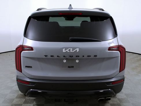 Used 2022 Kia Telluride SX w/ SX Prestige Package image 8
