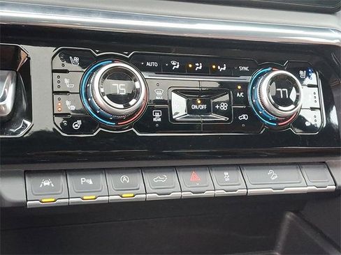 Certified 2025 GMC Sierra 1500 Denali Ultimate image 16