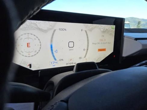 Used 2024 GMC Hummer EV 2X w/ LPO, Sport Package image 2